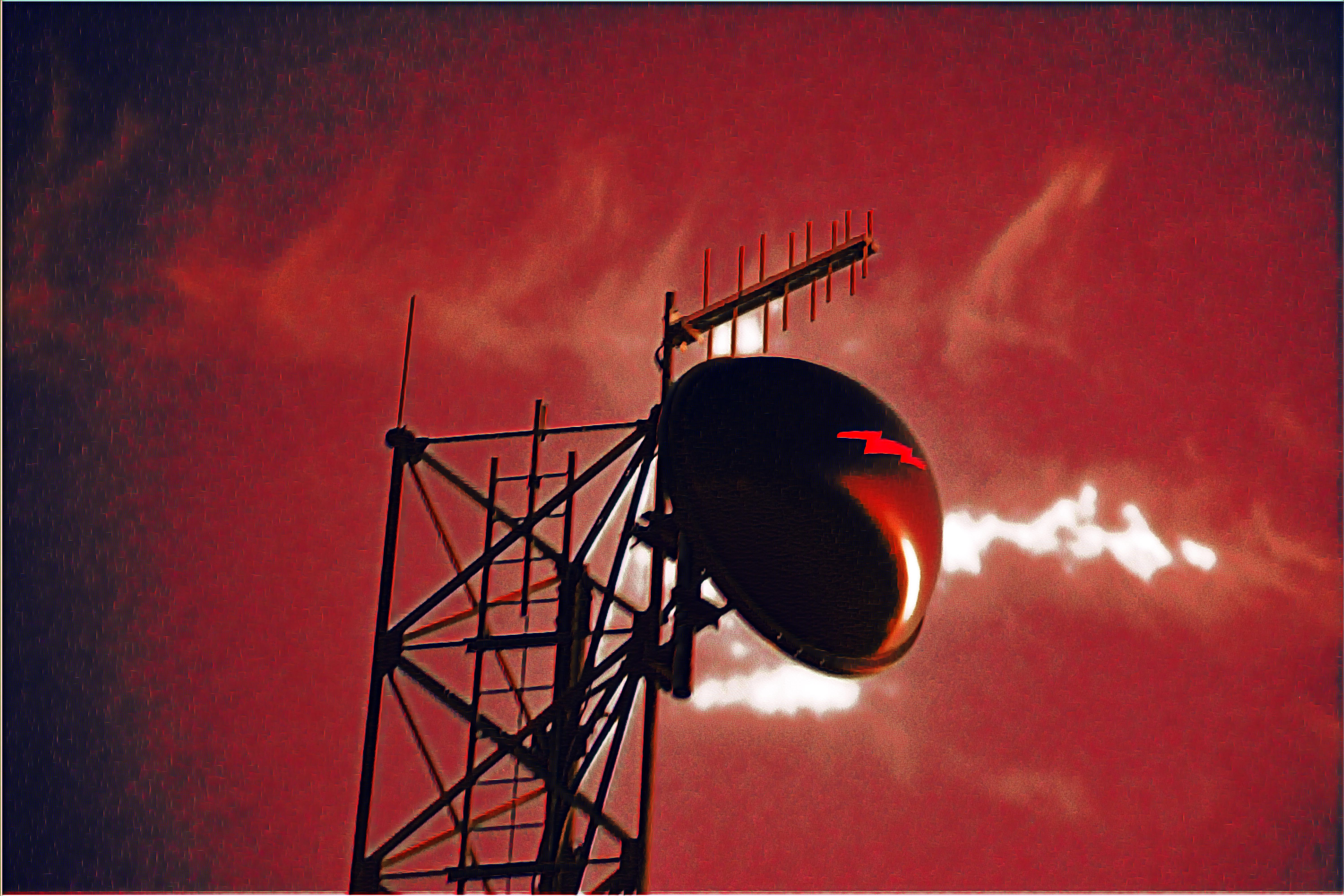 Antennae tower, Leaflets of the Russian Revolution filter